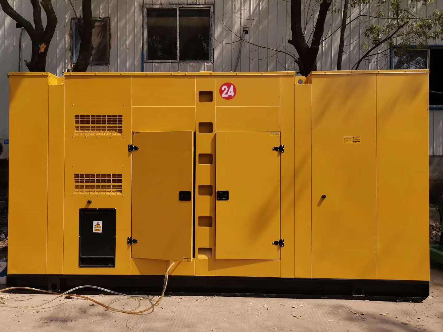 乐安租赁发电机-国产柴油发电机油耗的奥秘