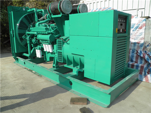 乐安出租发电机-进口柴油发电机组与国产柴油发电机组的区别