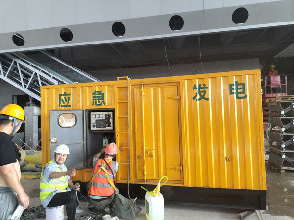 乐安怎样判断空气滤清器是否需要更换？